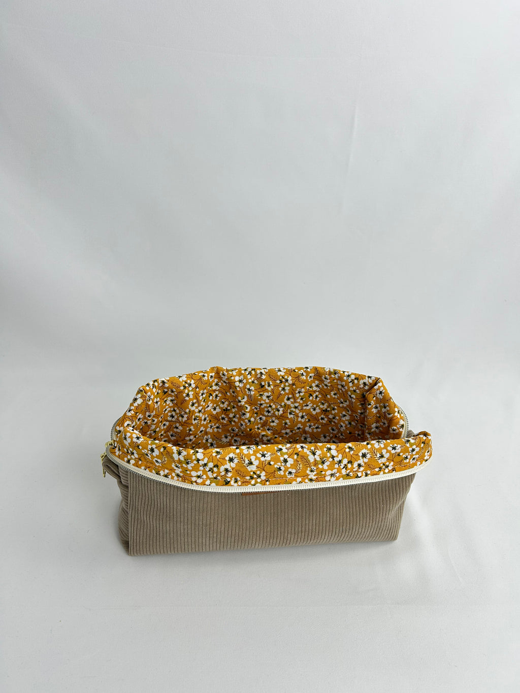 Trousse à maquillage beige